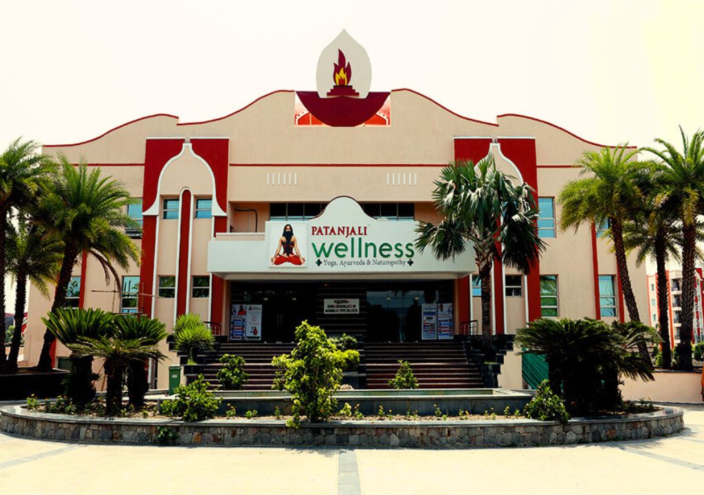 Patanjali Yog Peeth Haridwar : Wellness Retreat